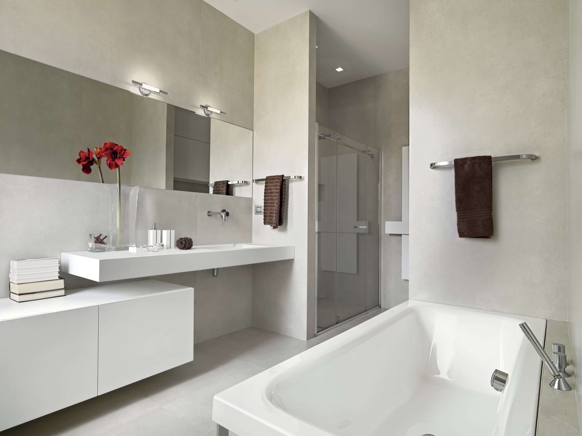 Salle de bain entièrement rénovée par Haim Plomberie à Marseille
